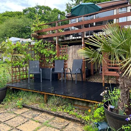 Private Holiday Home In Calm Site Wootton Bridge  Exterior foto
